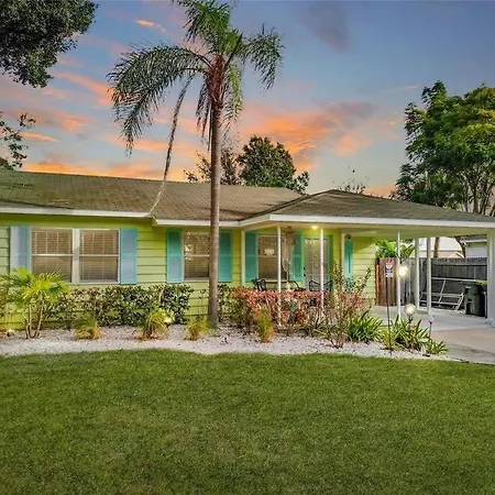 Villa Sunny Oasis In Sarasota Florida